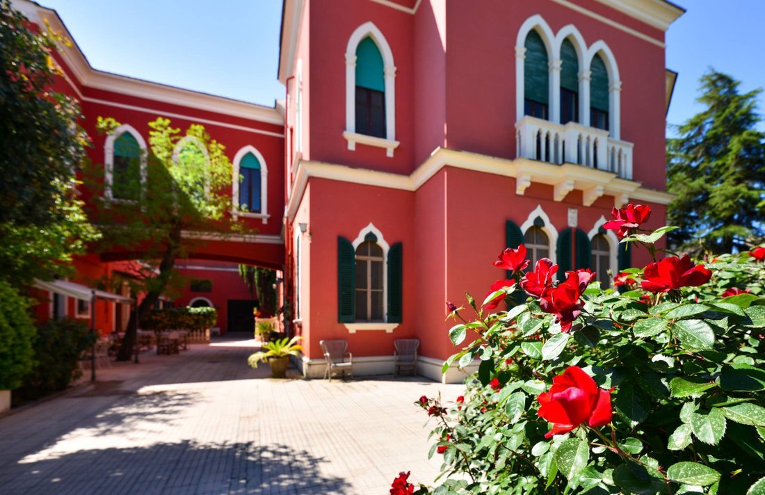 , Historic Villa For Sale In Latiano In Latiano, Apulia, Italy For Sale