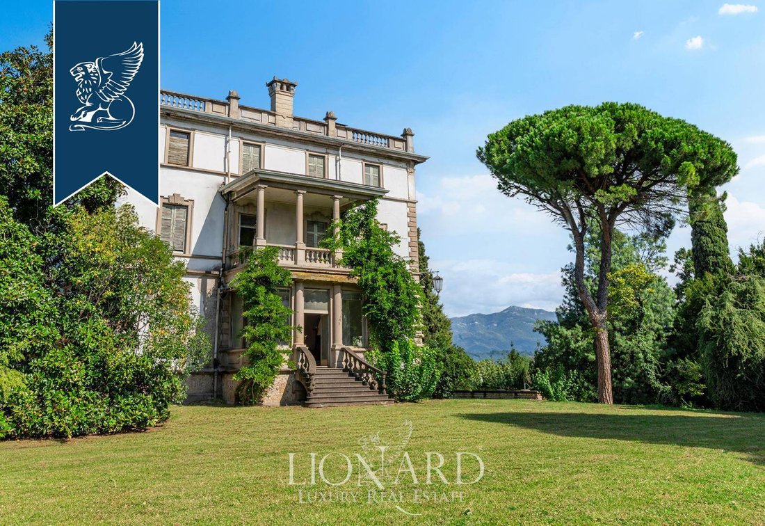 Prestigious Historical Villa With A In Ponte San Pietro, Lombardy