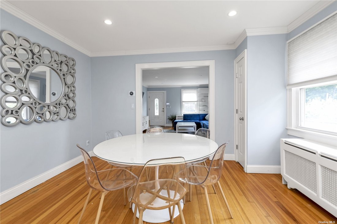 House Huntington In Halesite, New York, United States For Sale (14840332)