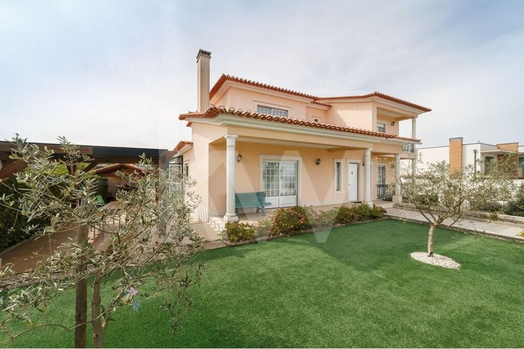 Ourém Town House In Ourém, Portugal For Sale (14833365)