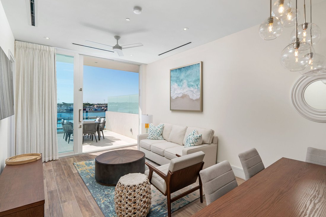 Unit 4, Sterling Commons East Mls In Nassau, New Providence, The