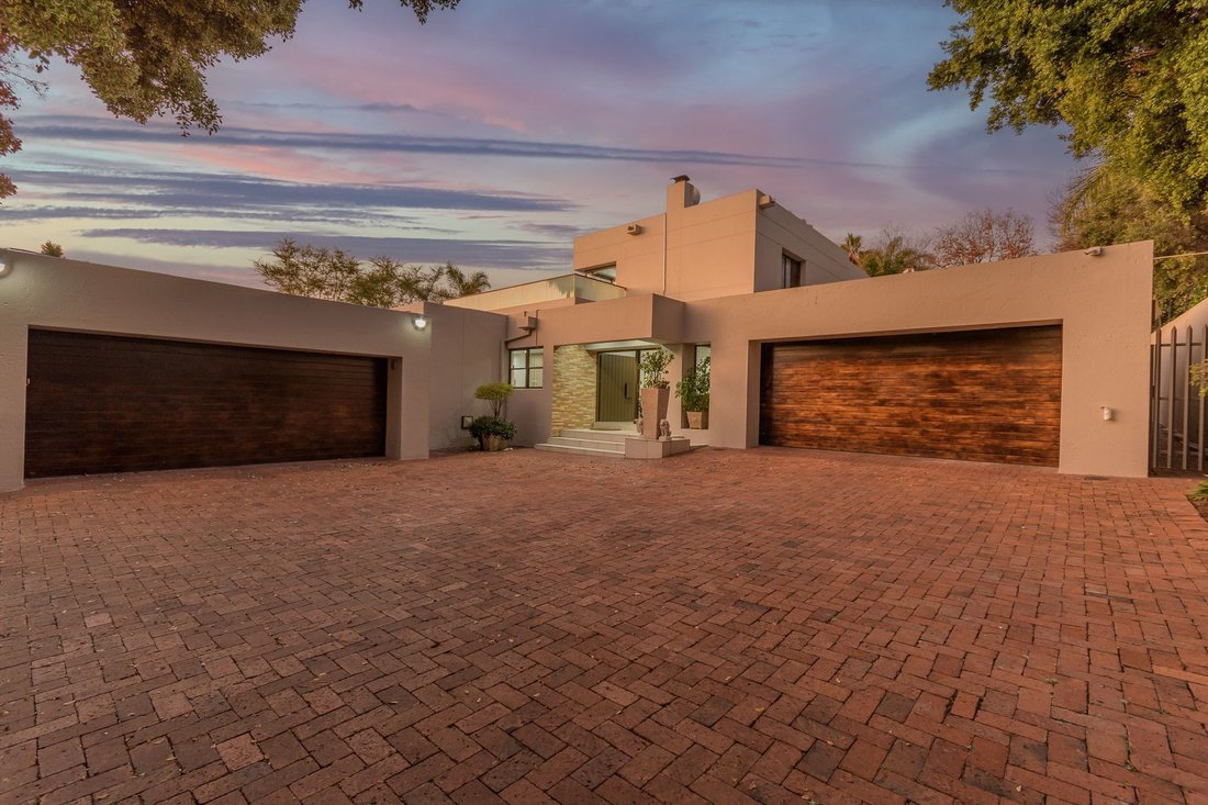 Engaging An Open, Yet Defined Flow, In Sandton, Gauteng, South Africa