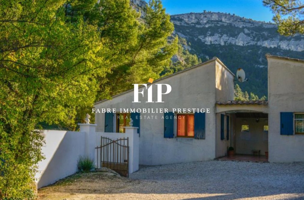 Exceptional In Fontaine De Vaucluse, Provence Alpes Côte D'azur, France