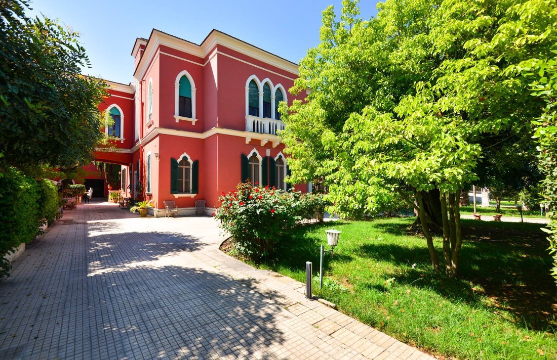 , Historic Villa For Sale In Latiano In Latiano, Apulia, Italy For Sale