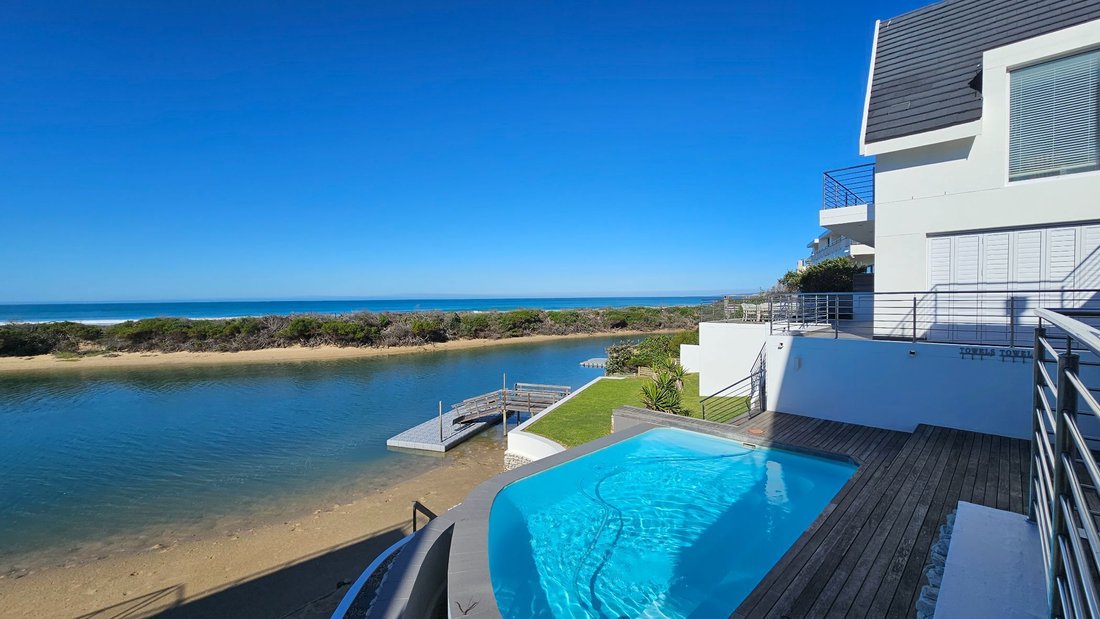 Luxurious Waterfront Home On In Saint Francis Bay, Eastern Cape, South
