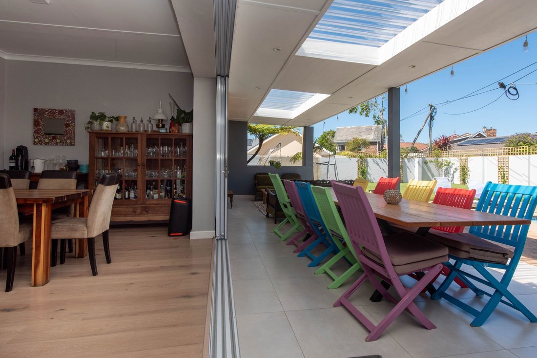 North Facing Family Gem In Knysna, Western Cape, South Africa For Sale