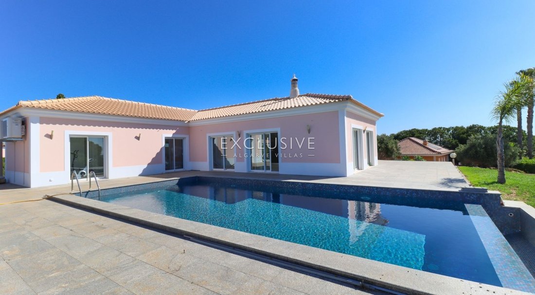 Villa in Mexilhoeira Grande, Algarve, Portugal 4 - 11961125
