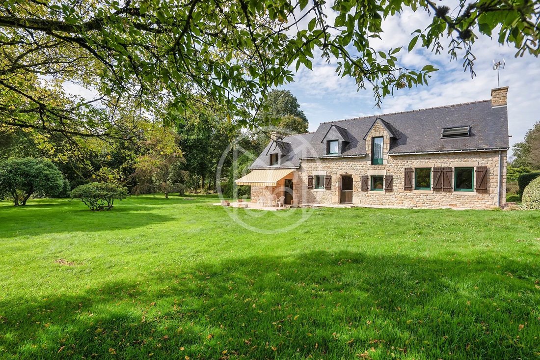 Near Le Faouët Property On 3 Ha In Le Faouët, Brittany, France For Sale