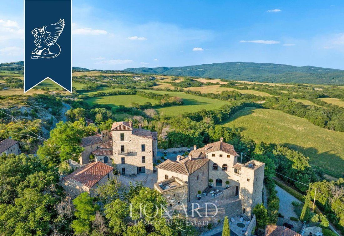 Castillo en Toscana, Italia 3 - 14834716