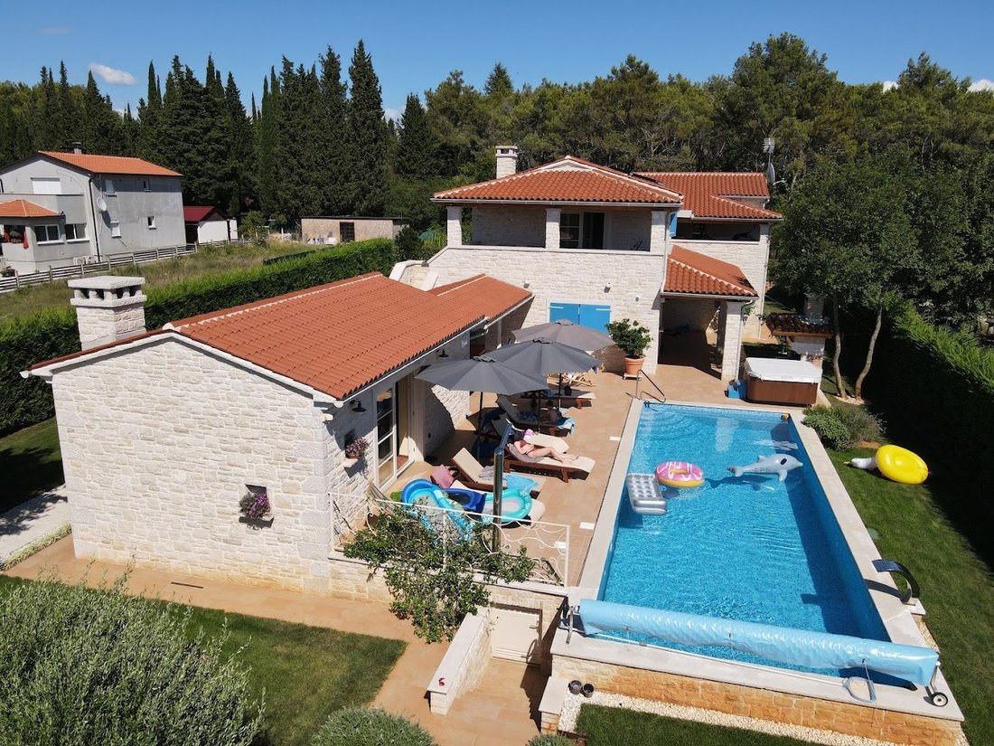 Poreč House In Poreč, Istria County, Croatia For Sale (14833323)