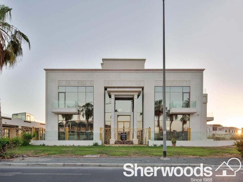 Villa in Pearl Jumeirah, Dubai, United Arab Emirates 1 - 14832831
