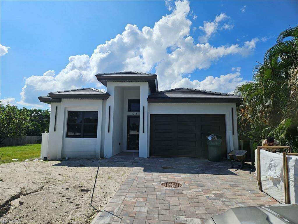 New Construction In Unbeatable Location In Naples, Florida, United