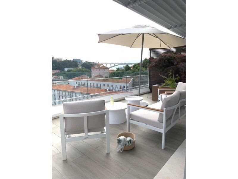 Furnished 4 Bedroom Duplex Penthouse With In Porto, Porto District