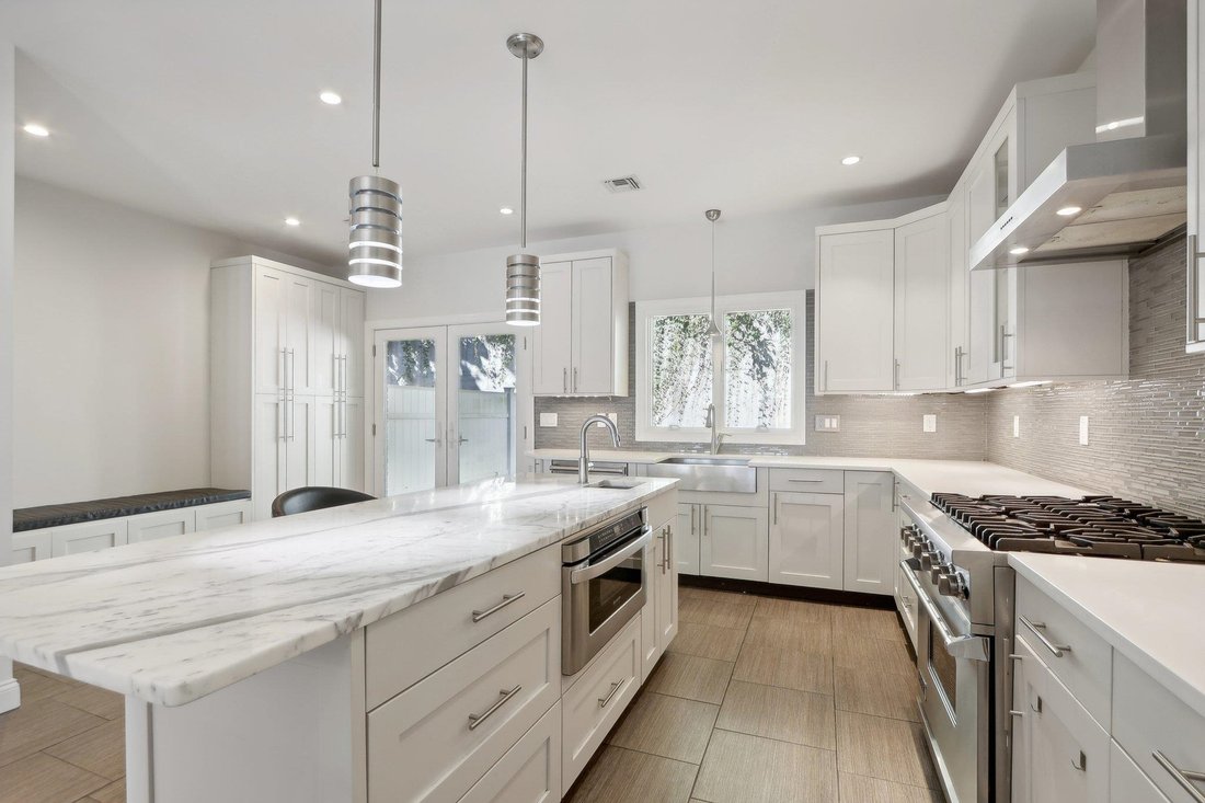 596 Undercliff Avenue In Edgewater, New Jersey, United States For Sale