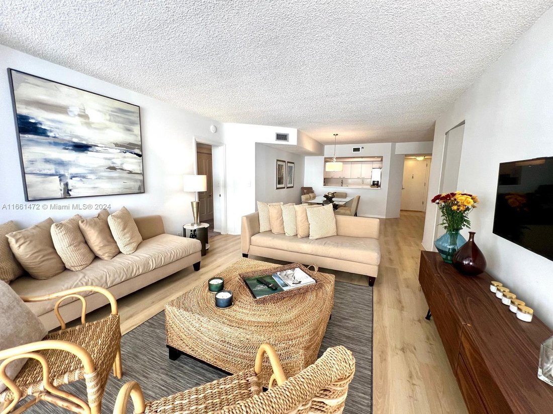 Condo Surfside In Bal Harbour, Florida, United States For Rent (14833054)