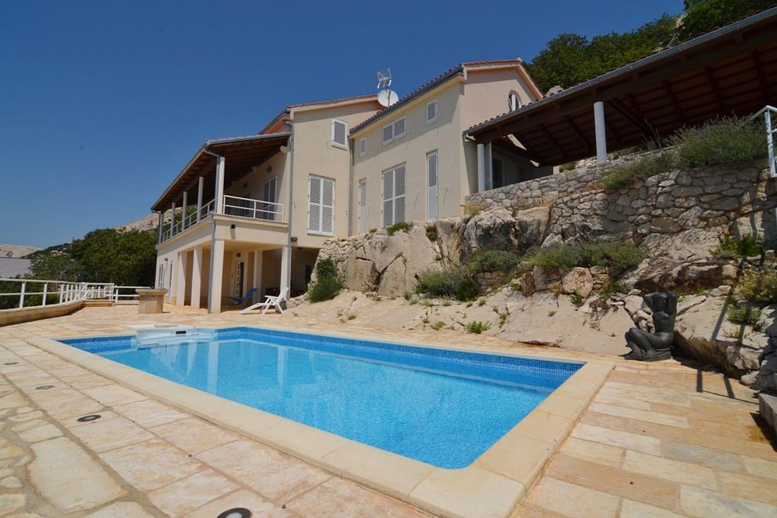 Villa in Baska, Primorje-Gorski Kotar County, Croatia 1 - 14835180