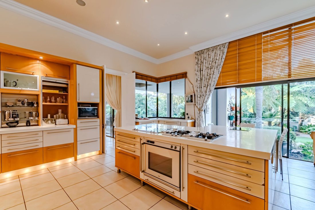 House in Garsfontein, Gauteng, South Africa 5 - 14839106