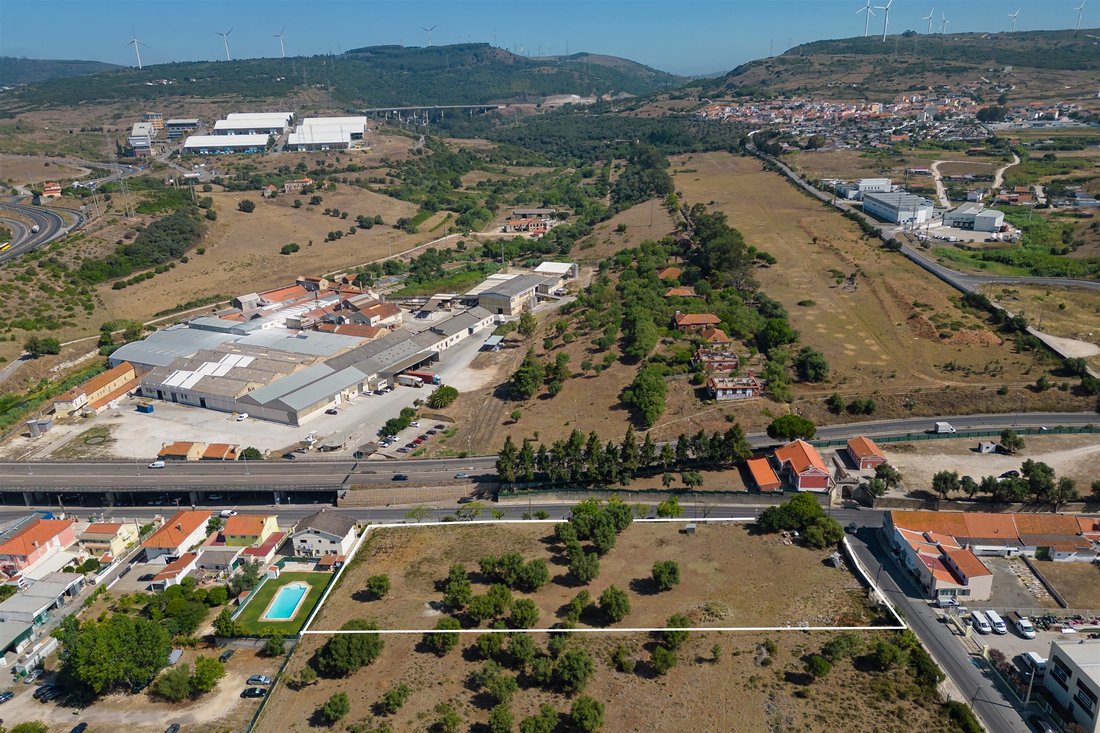 Stand For Sale In Loures, Lisbon, Portugal For Sale (14838996)