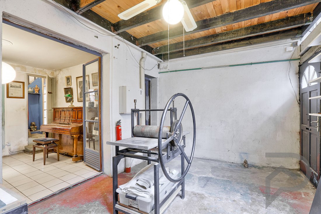 House In Paris, île De France, France For Sale (14834365)