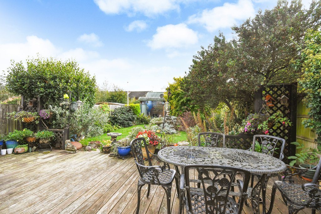 1,517 Sqft Semi Detached House, In Great Baddow, England, United Kingdom For Sale (14836803)