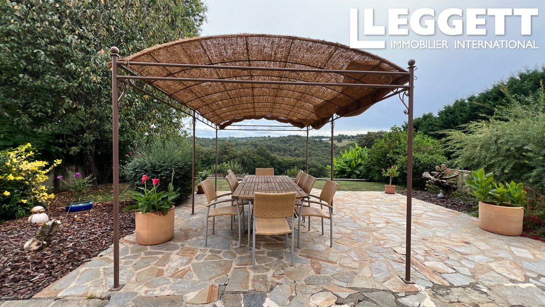 Manor House With Studio, In Saint Paul La Roche, Nouvelle Aquitaine