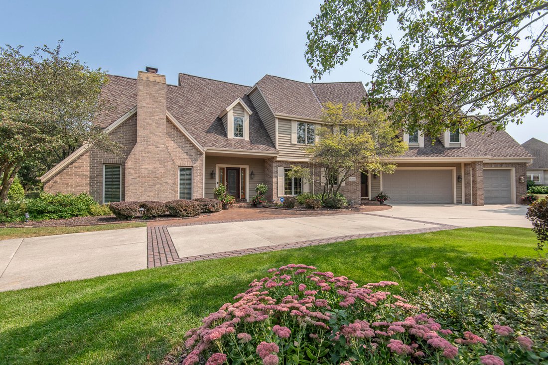 Residential Franklin In Franklin, Wisconsin, United States For Sale