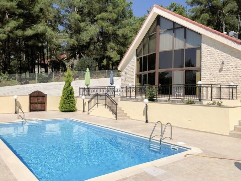 Villa a Platres, Distretto di Limassol, Cipro 2 - 14842425