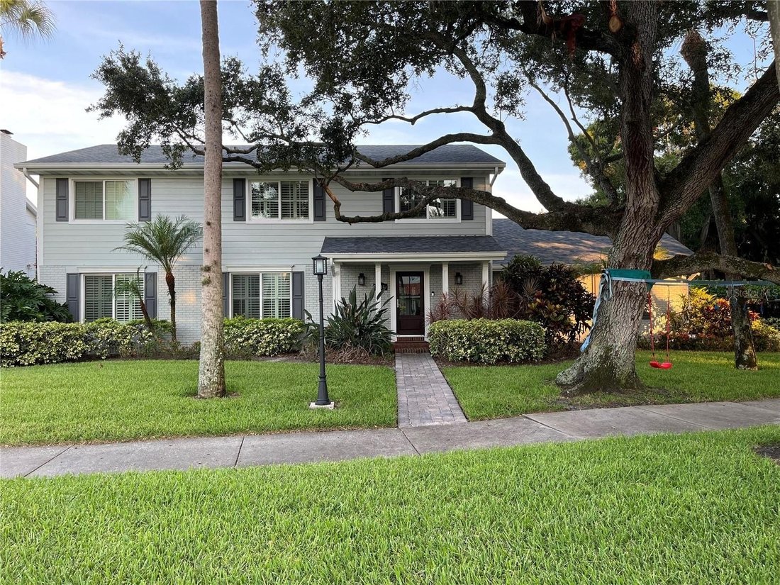 Beach Park Pool Home In Tampa, Florida, United States For Sale