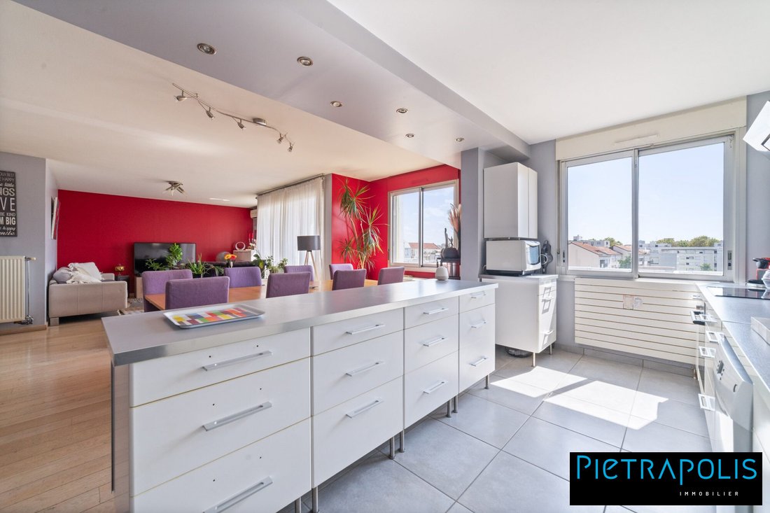 Lyon Apartment In Lyon, Auvergne Rhône Alpes, France For Sale (14835951)