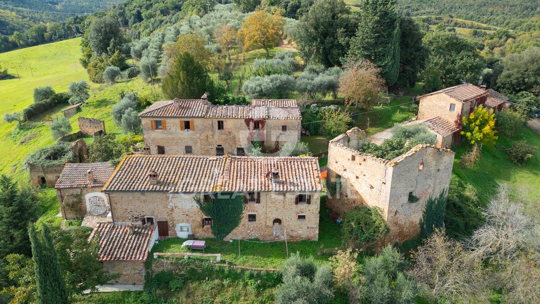 Estate in San Gimignano, Tuscany, Italy 3 - 14840685