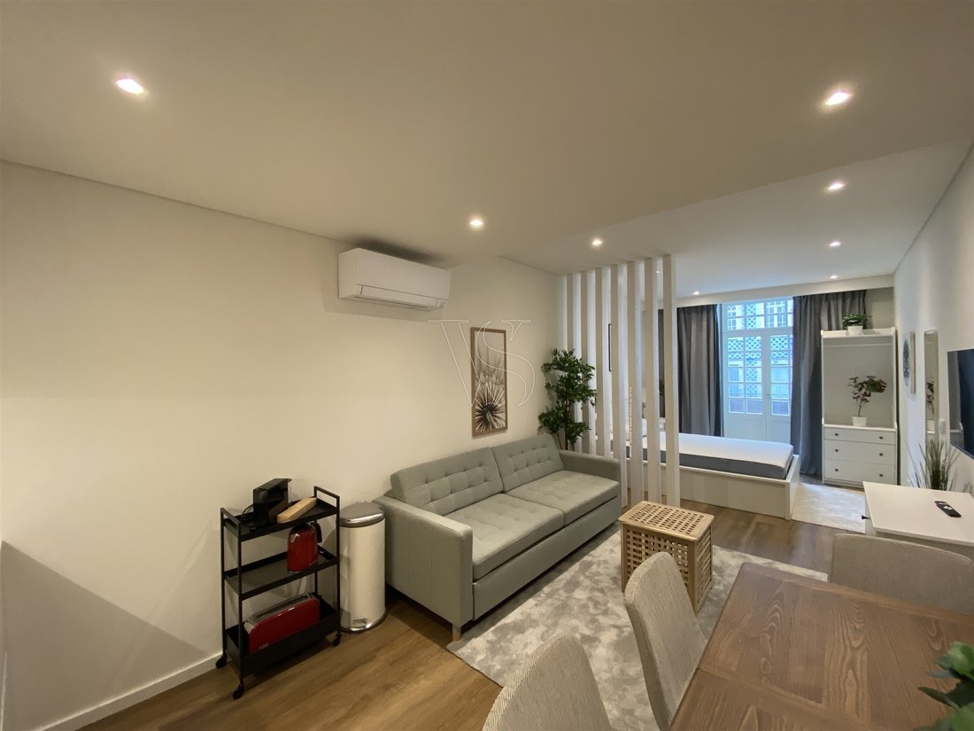 Apartment in Cedofeita, Santo Ildefonso, Se, Miragaia, Sao Nicolau e Vitoria, Porto District, Portugal 3 - 12120706