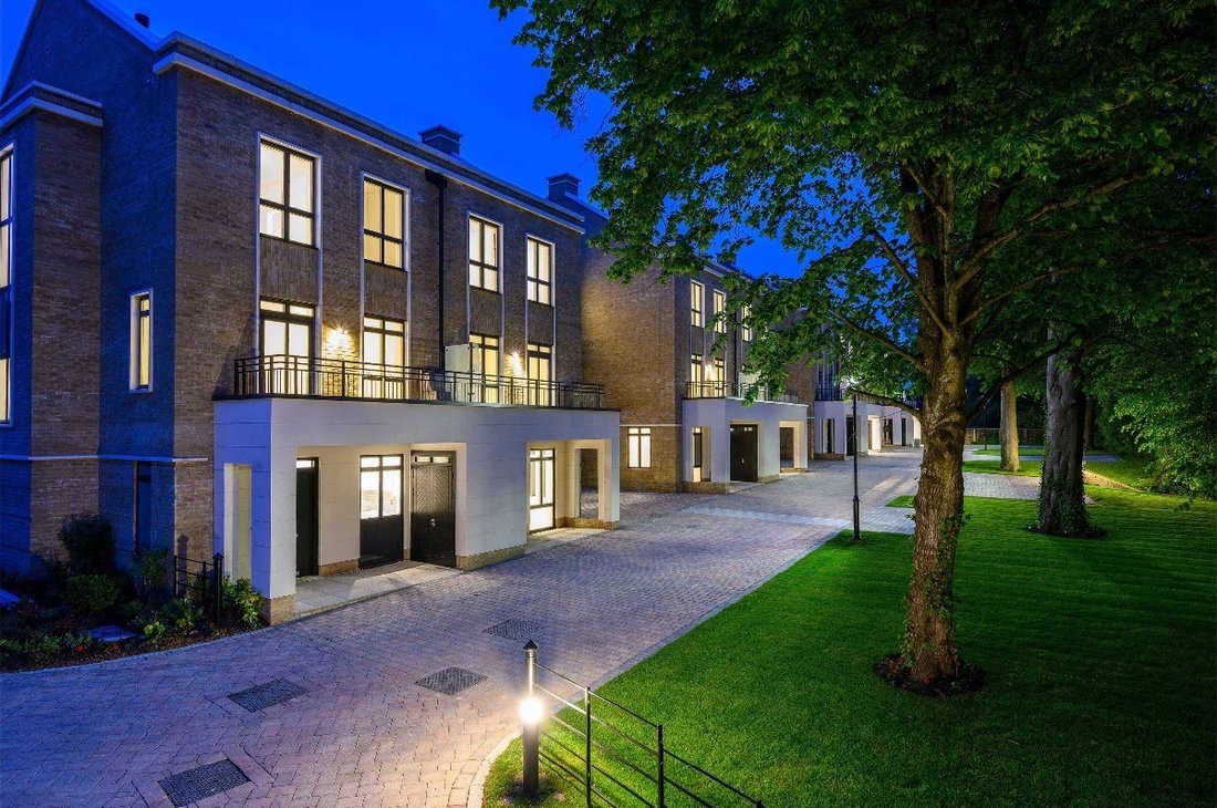 Final Release Of Brand New, Spacious In Winchester, England, United