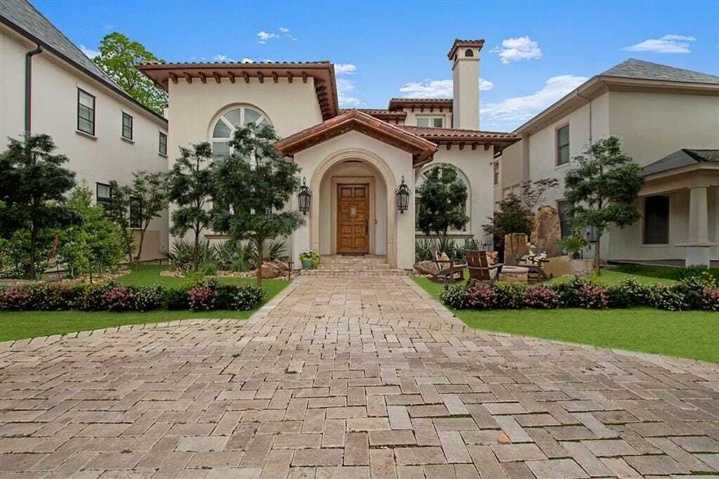 Santa Barbara Inspired Residence In Highland In Dallas, Texas, United