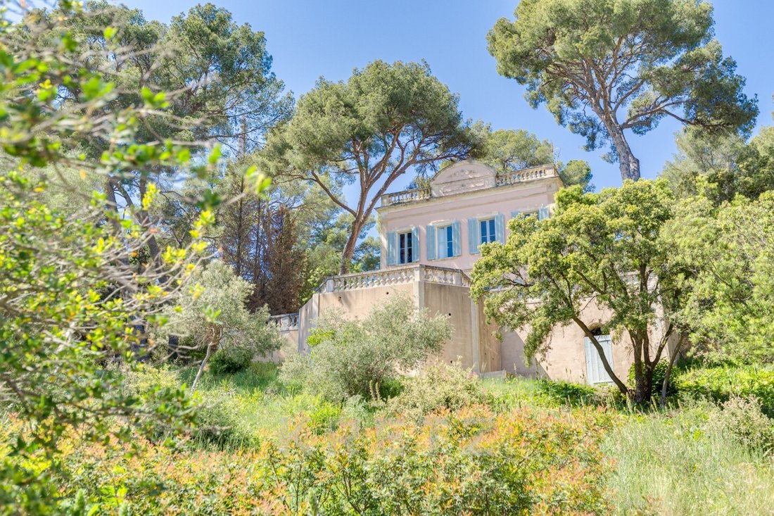 Bastide With Breathtaking Views In Cassis, Provence Alpes Côte D'azur