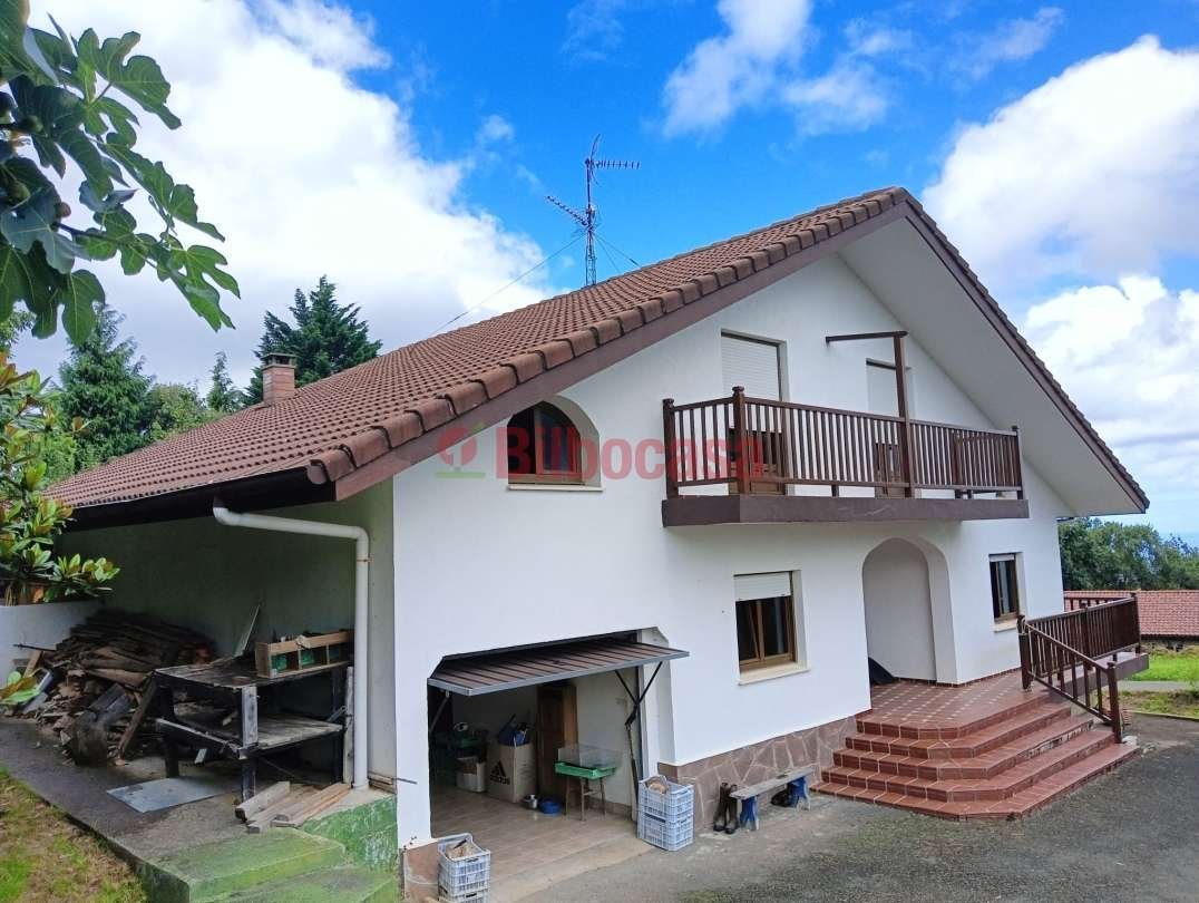 Chalet in Bermeo, Basque Country, Spain 3 - 14840286