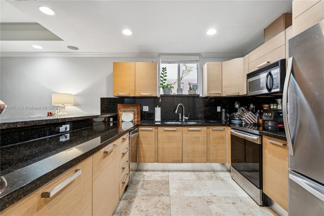 Townhouse Miami In Miami, Florida, United States For Rent (14833078)