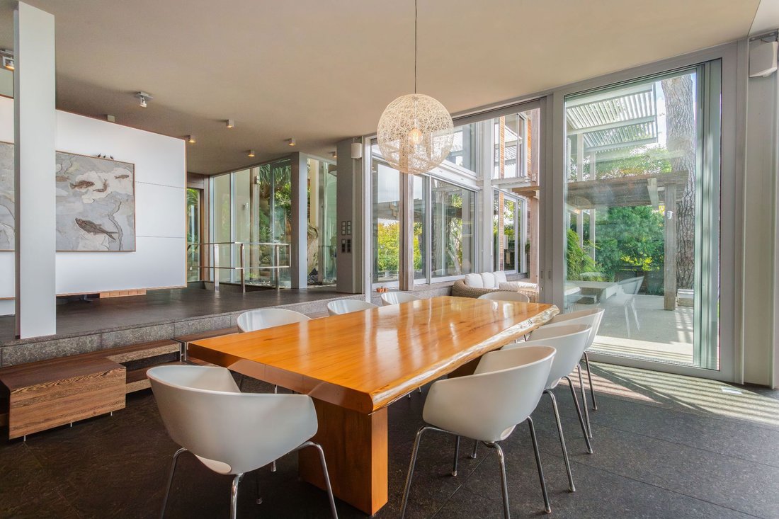 Mountain Side Retreat In Cape Town, Western Cape, South Africa For Sale