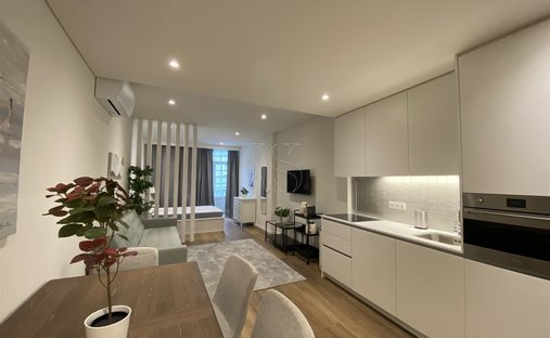 Apartment in Cedofeita, Santo Ildefonso, Se, Miragaia, Sao Nicolau e Vitoria, Porto District, Portugal 1