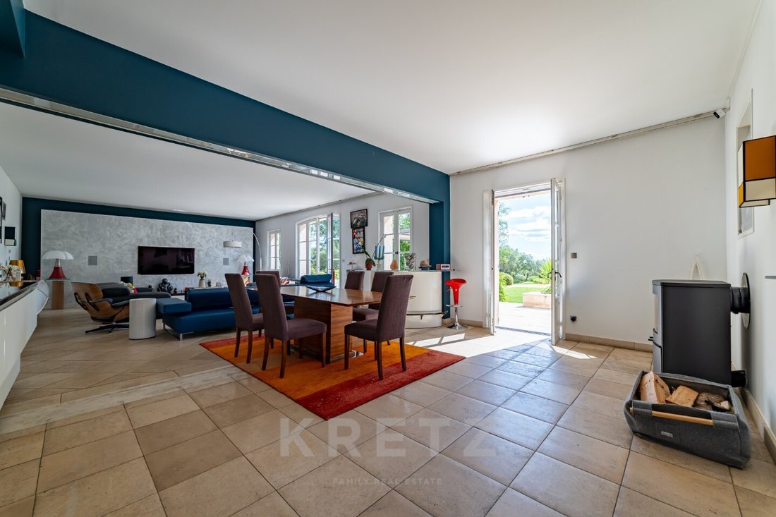 Bastide In The Heart Of The Vineyards In Montpellier, Occitanie, France