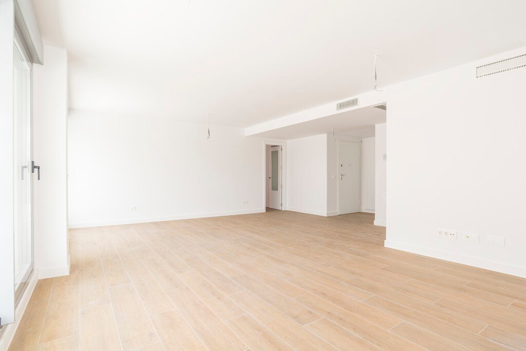 Apartment In Madrid, Community Of Madrid, Spain For Sale (14839759)