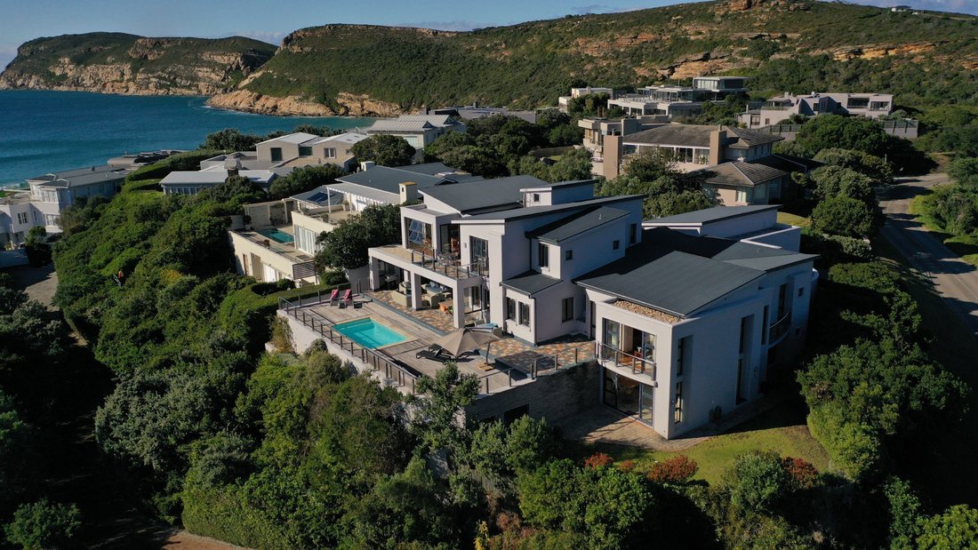 Whale Rock Beach Exclusivity In Plettenberg Bay, Western Cape, South