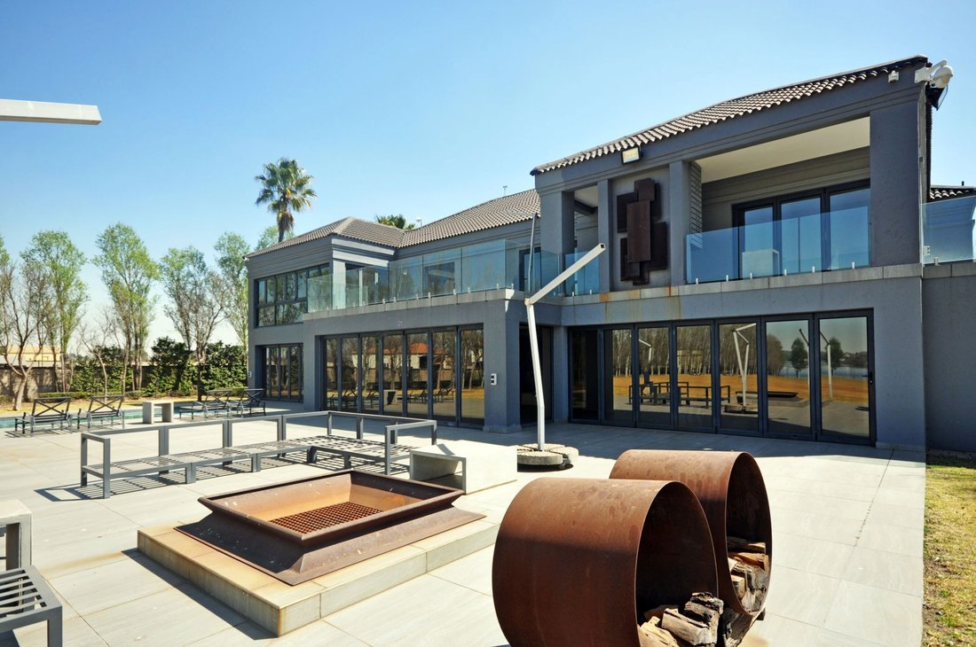 Expansive Living On The Mighty Vaal In Vanderbijlpark, Free State