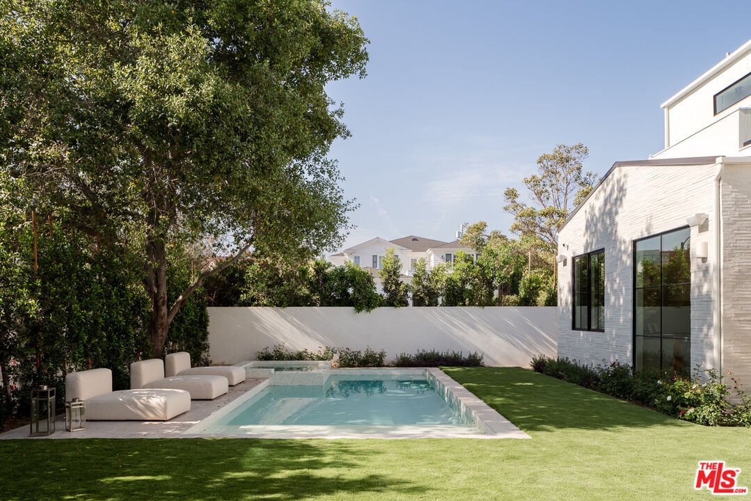 House Los Angeles In Los Angeles, California, United States For Sale