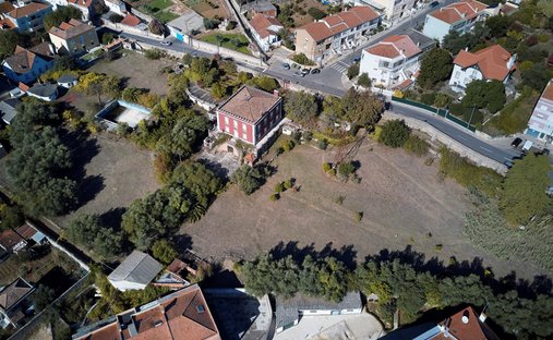 Land in Belas, Lisbon, Portugal 1