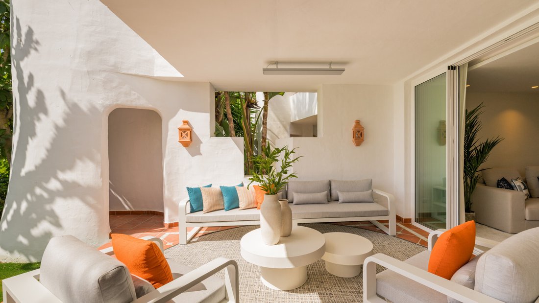 Apartment in Cancelada, Estepona, Andalusia 3 - 14840232