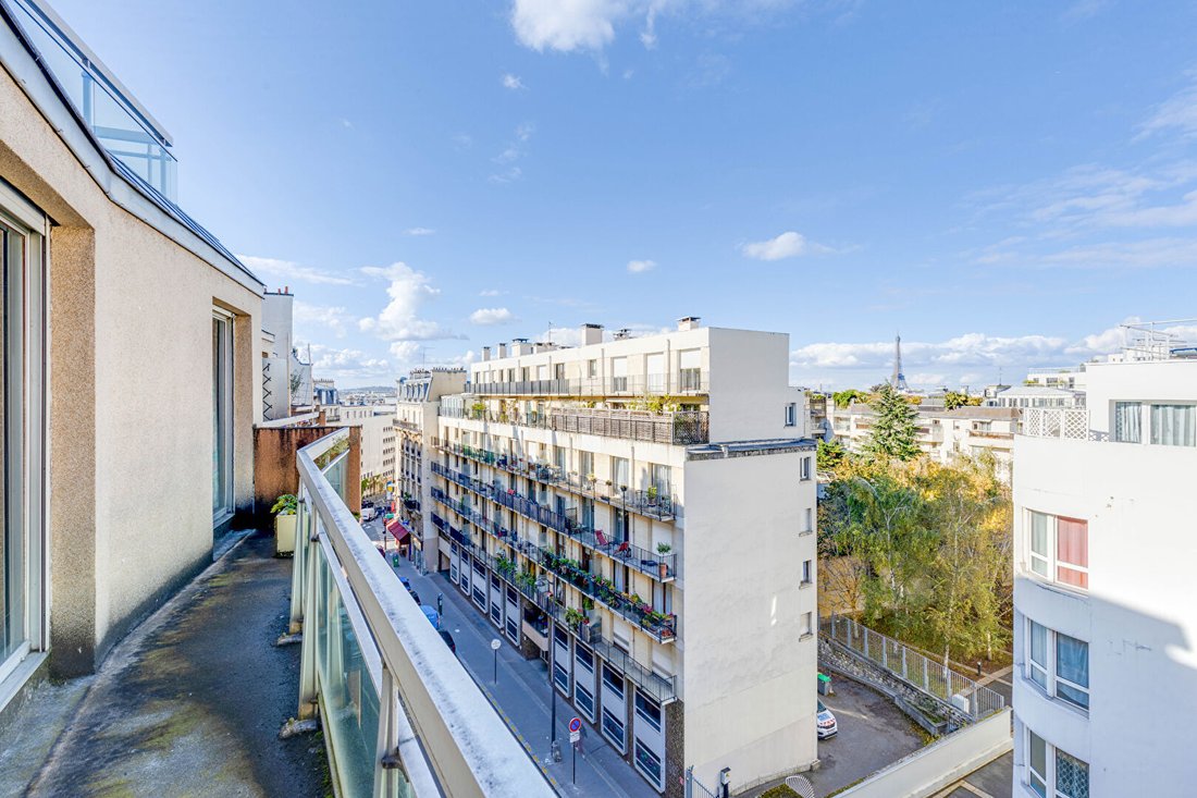 Apartment In Paris, île De France, France For Sale (14834340)