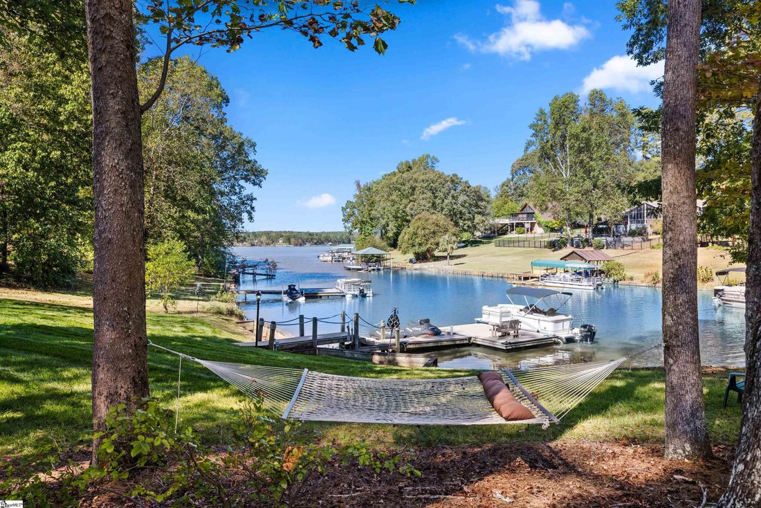 108 Lake Bowen Drive In Inman, South Carolina, United States For Sale