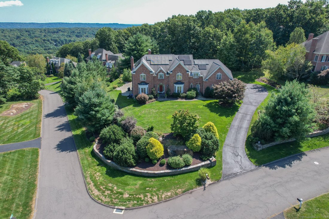 A Turnkey Masterpiece In Avon, Connecticut, United States For Sale