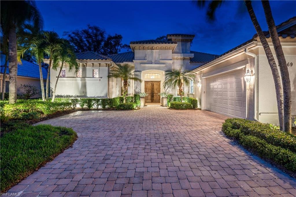 28569 Via D Arezzo Dr In Bonita Springs, Florida, United States For