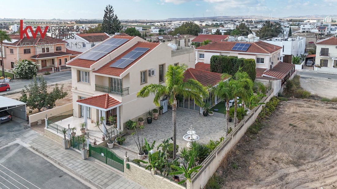 Villa in Aradippou, Larnaca, Cyprus 1 - 14834094